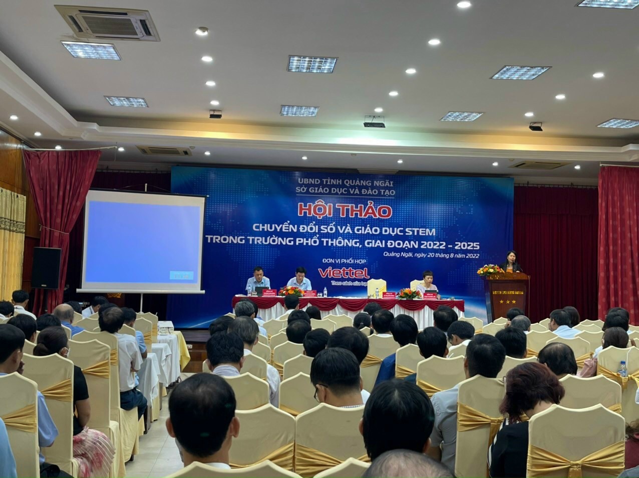 Hội thảo Chuyển đổi số và Giáo dục STEM trong trường phổ thông