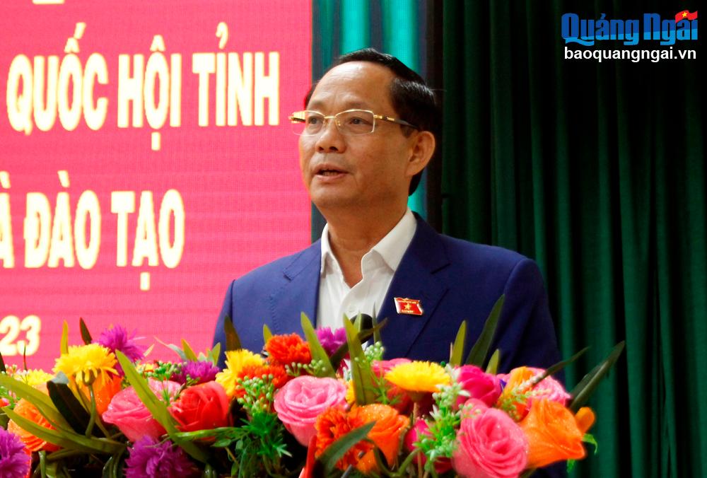 Thượng tướng Trần Quang Phương, Ủy viên Trung ương Đảng, Phó Chủ tịch Quốc hội phát biểu tại buổi tiếp xúc cử tri.