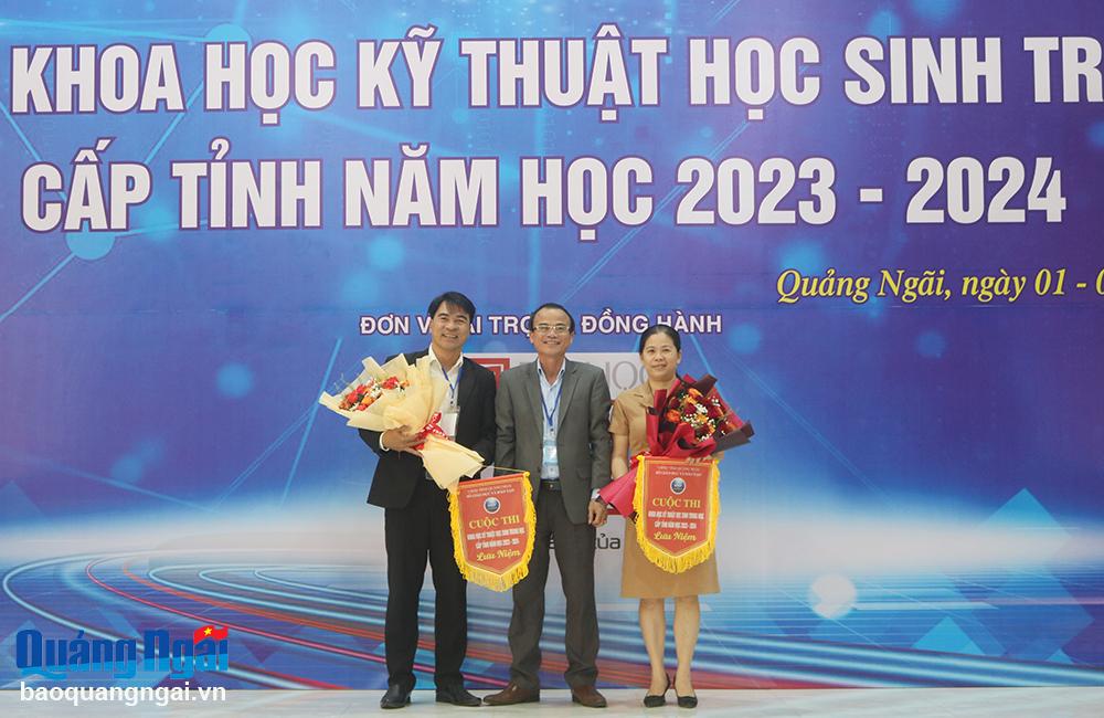 Khai mạc Cuộc thi Khoa học Kỹ thuật học sinh trung học cấp tỉnh
