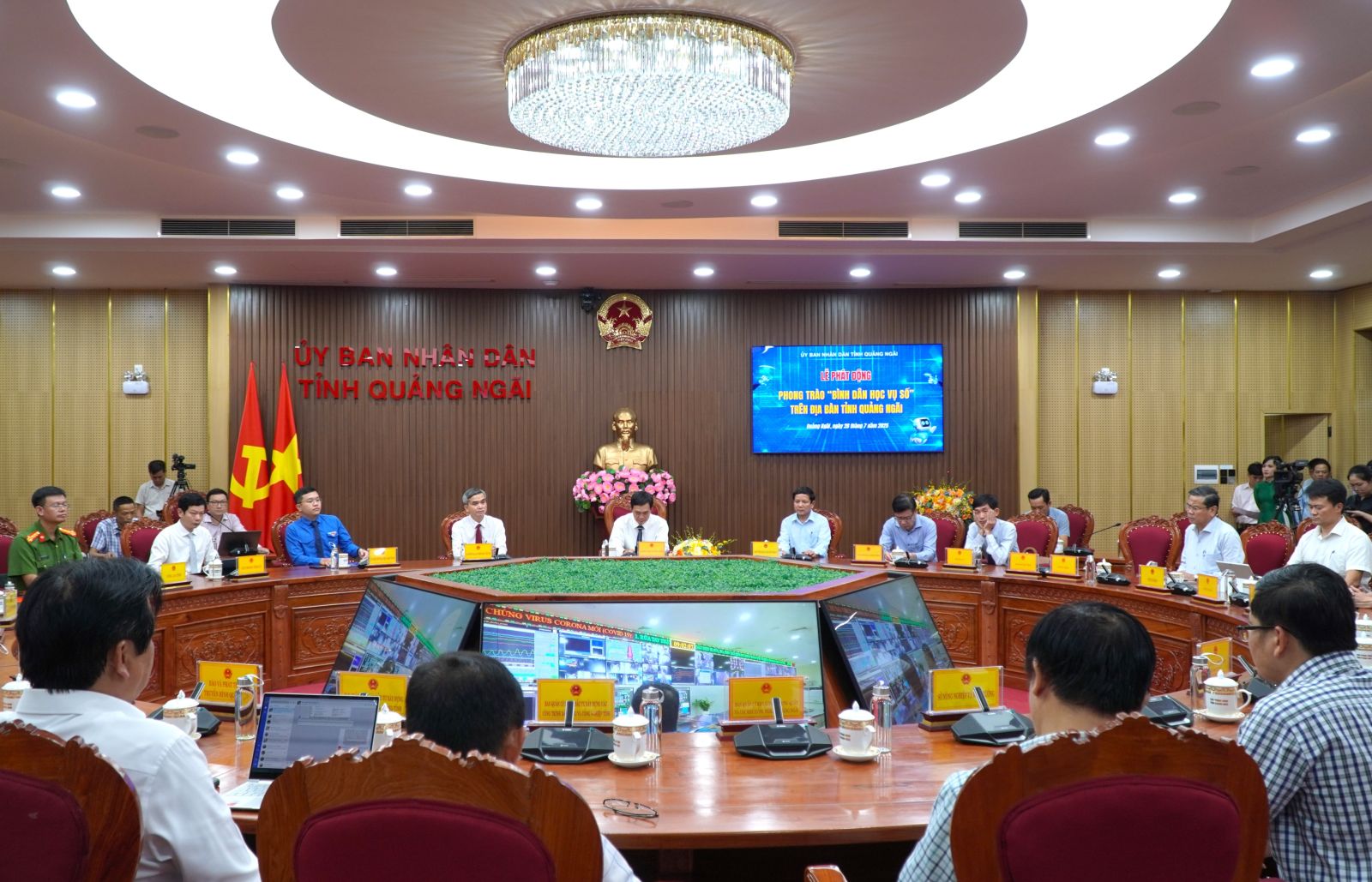 Phát động Phong trào “Bình dân học vụ số” trên địa bàn tỉnh Quảng Ngãi